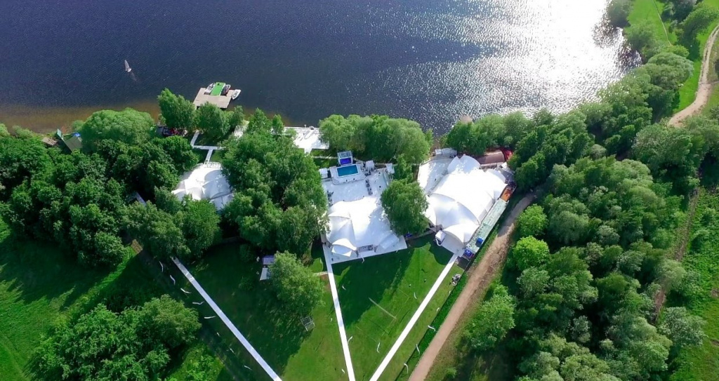 БЕРЁЗЫ ПАРК СТРОГИНО.jpg