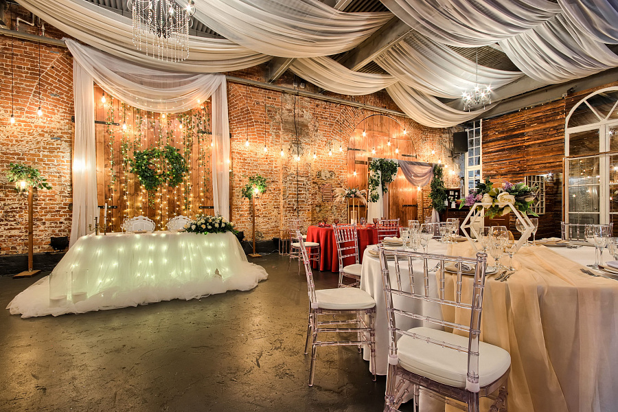 Основной зал