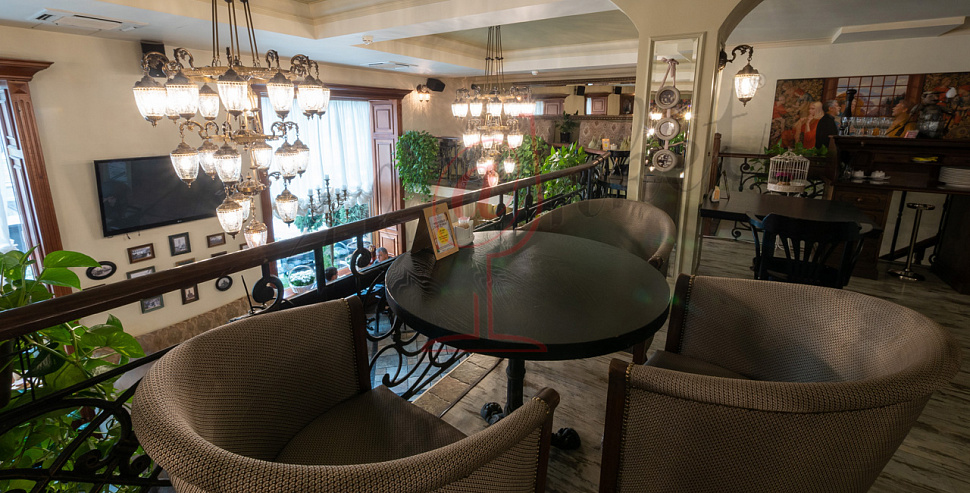 Зал Мезонин