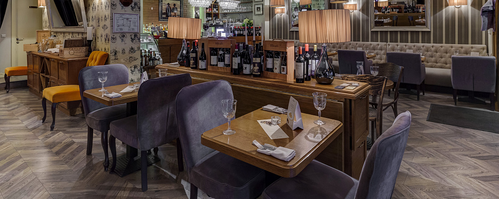 Основной зал