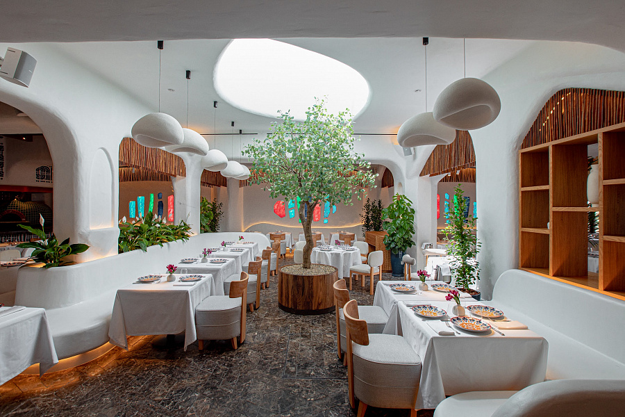 Основной зал