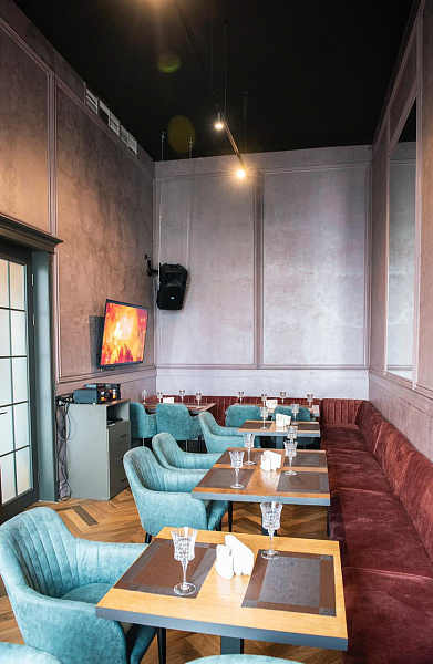 Основной зал с випом