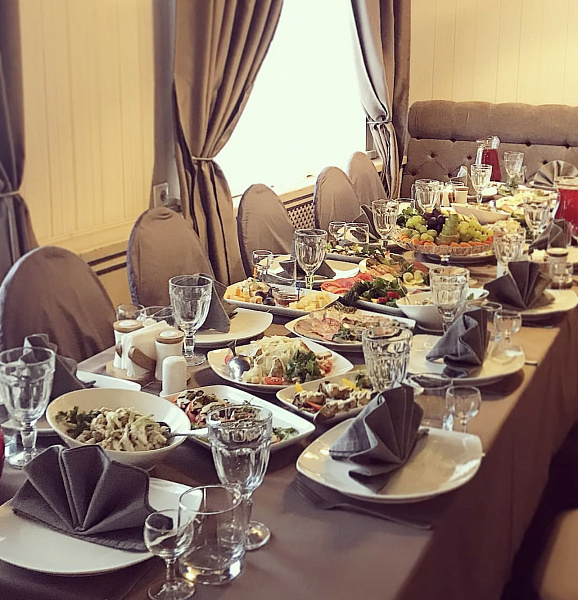 Основной зал