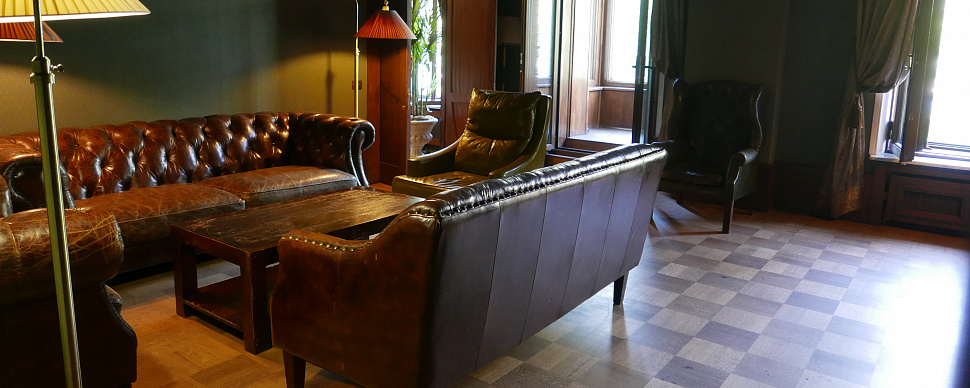 Готический кабинет