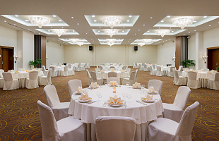 Sheraton Skypoint Luxe Hotel