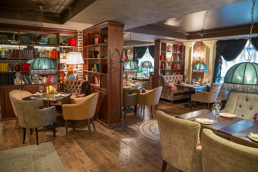 Основной зал