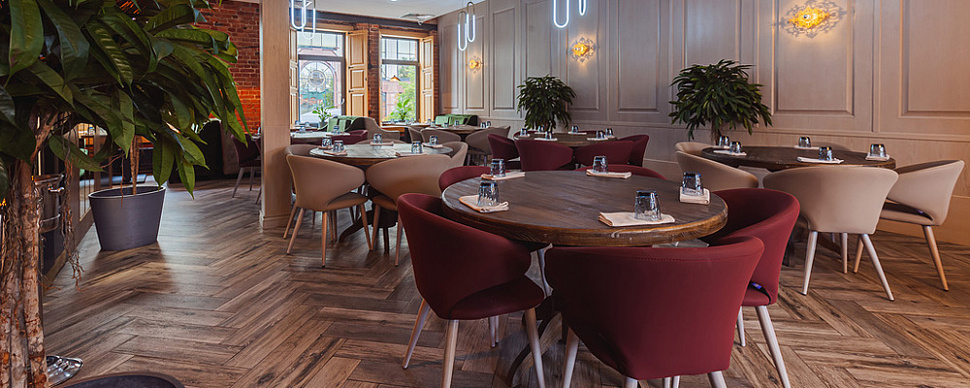 Основной зал