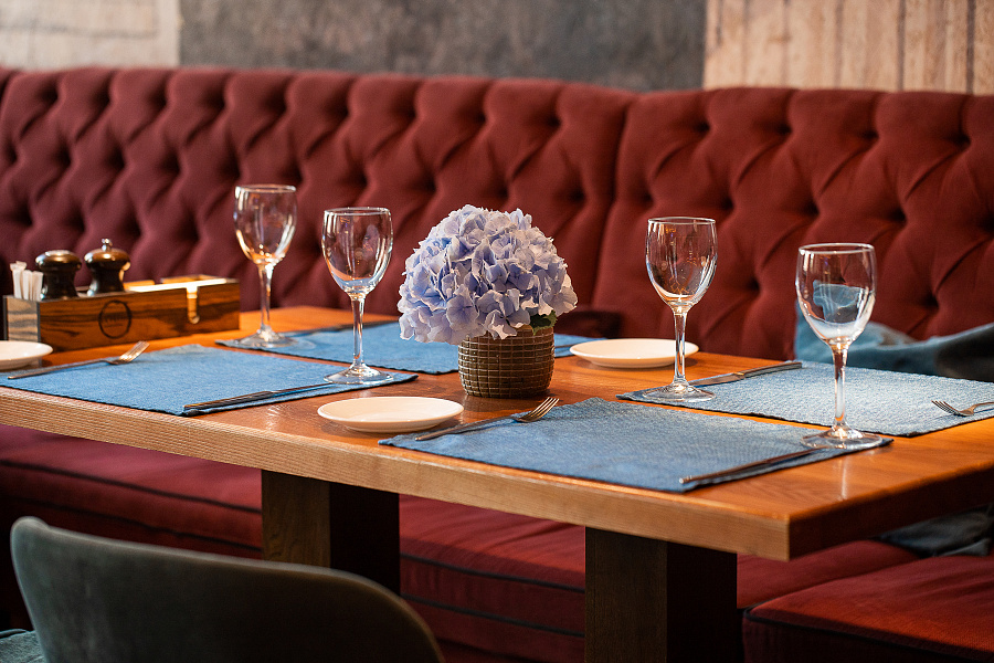 Основной зал