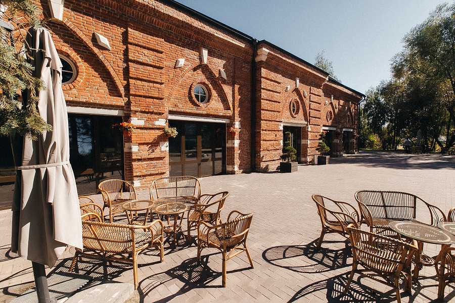 Каретный Двор