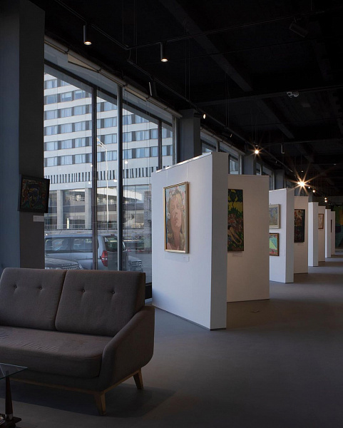 Основной зал