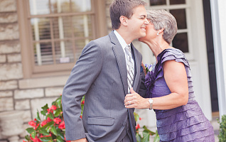 Мама жениха на свадьбе — важные обязанности и дела