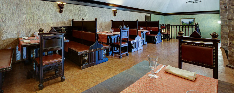 Каминный зал