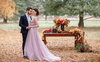 Почему осень — идеальное время для свадьбы в Москве и Подмосковье? Выбор площадки и традиции