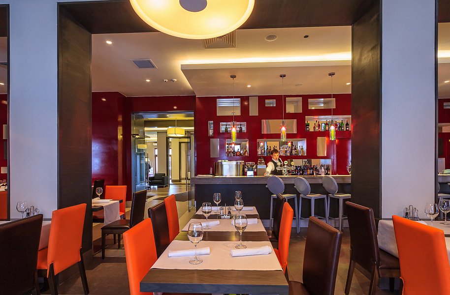 Base Café  основной ресторан