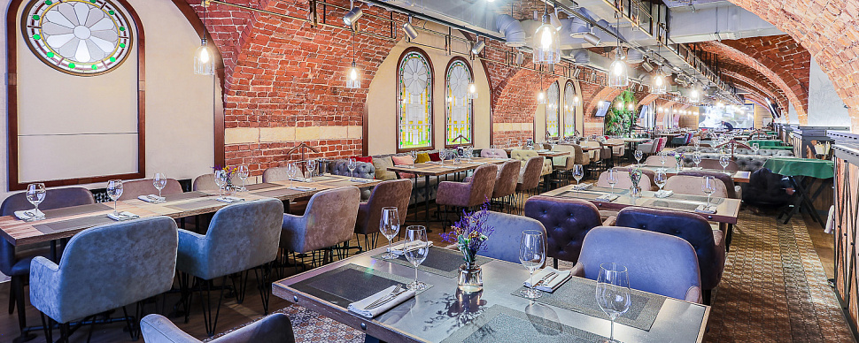 Основной зал