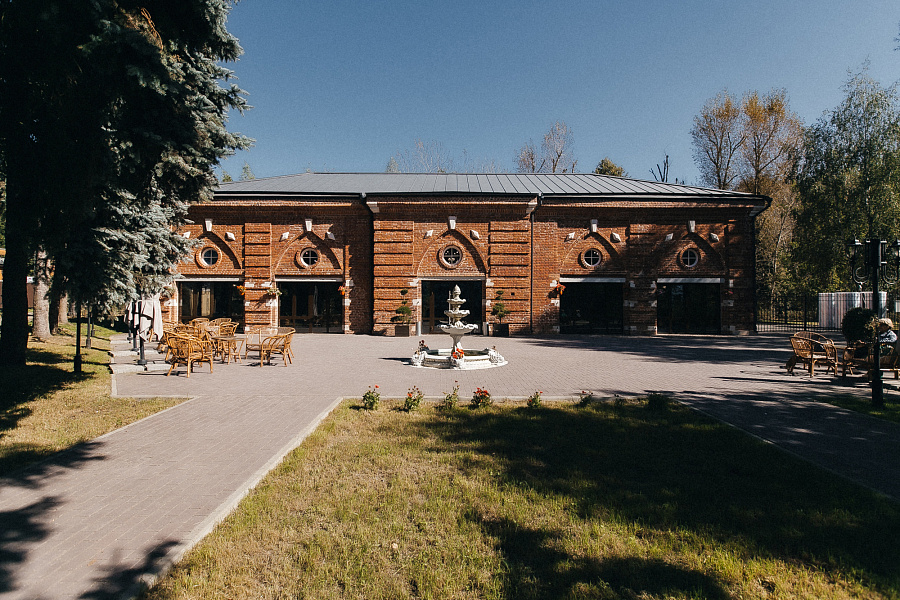 Каретный Двор