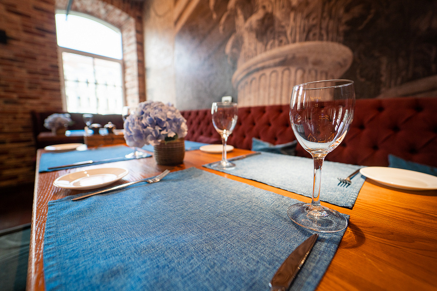 Основной зал