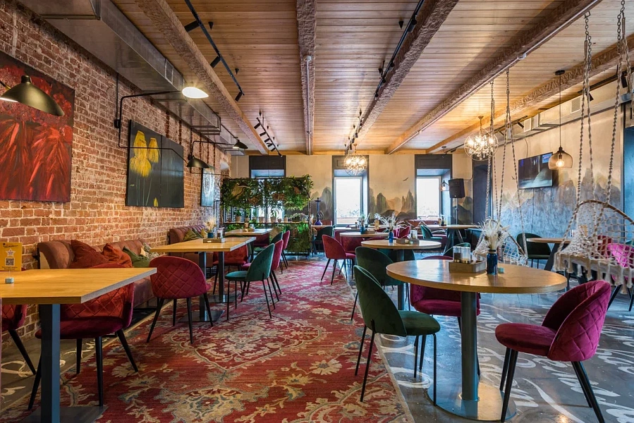 Основной зал