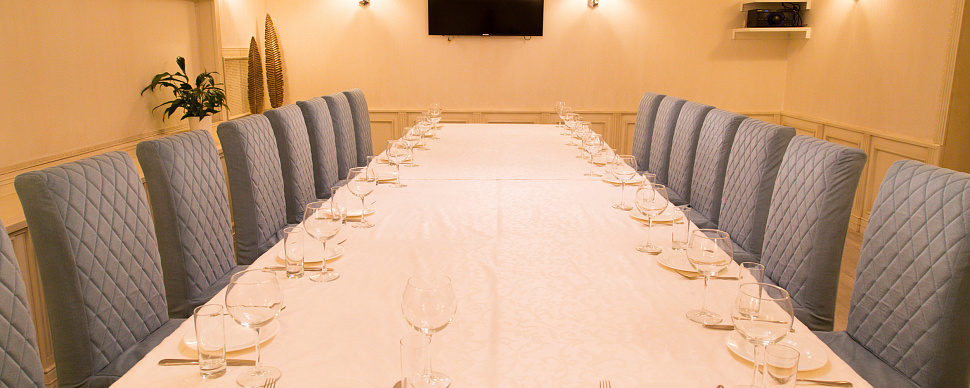 Средний зал