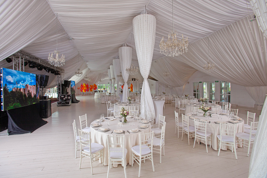 Трубецкой Холл