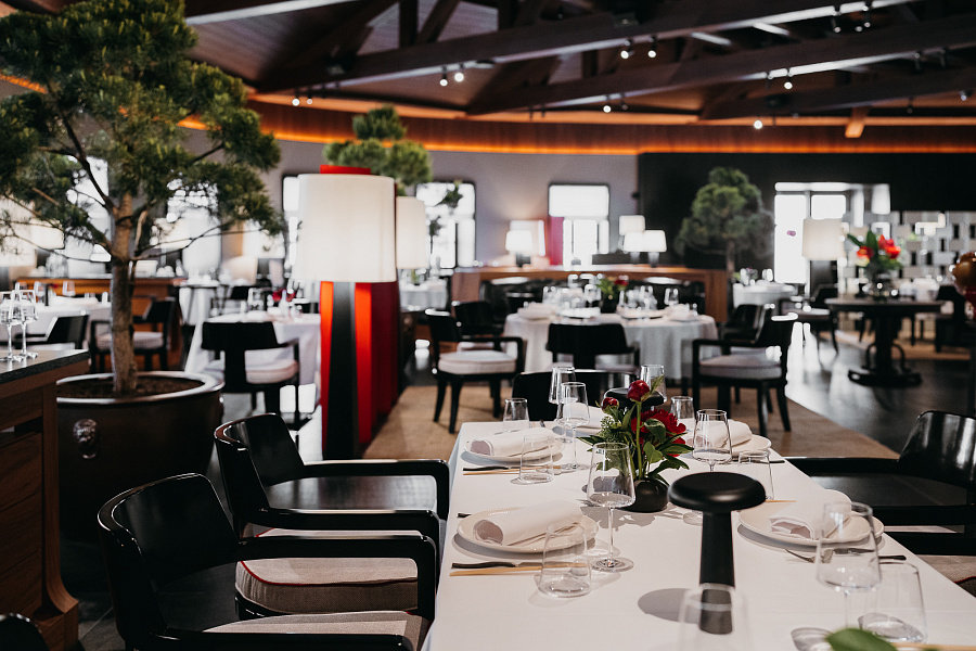 Основной зал