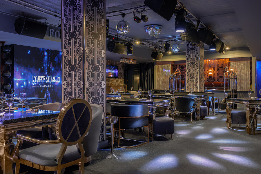 Основной зал