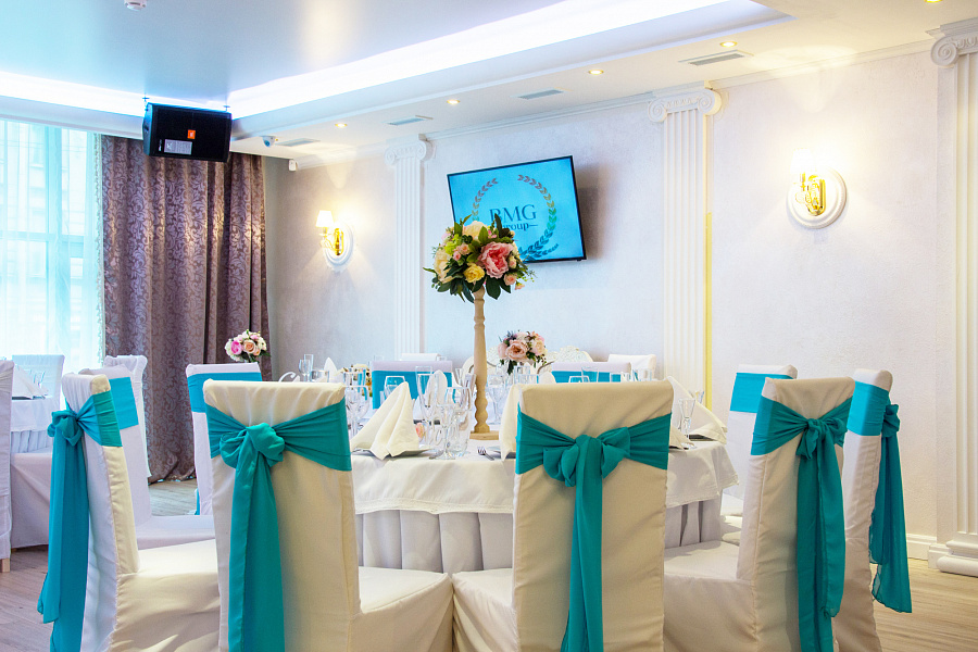 Основной зал