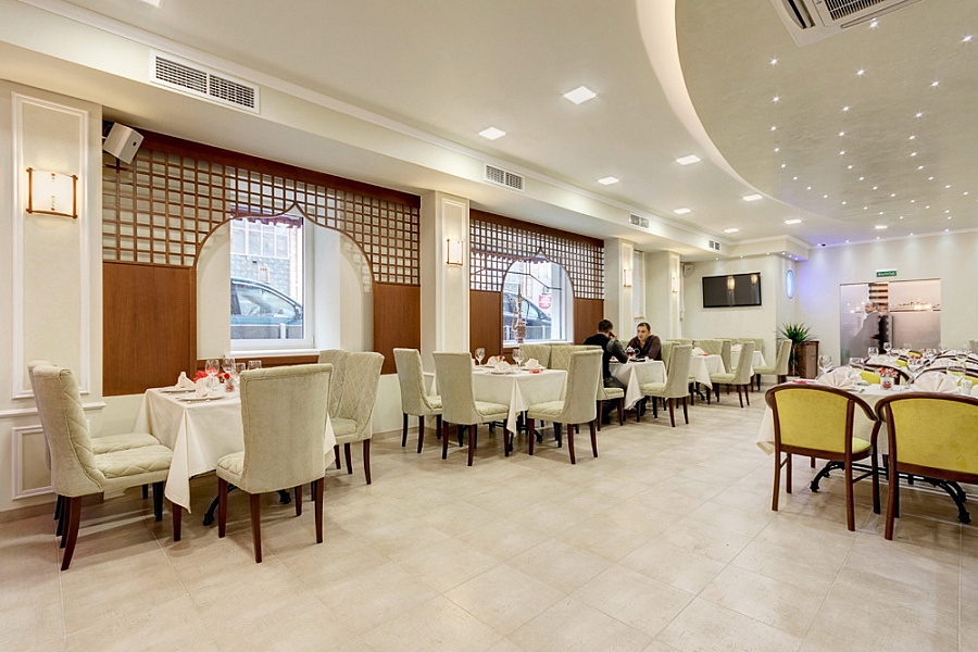 Зал первого этажа