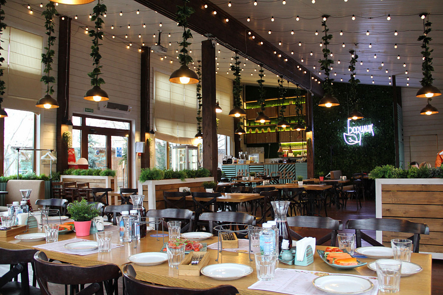 Основной зал