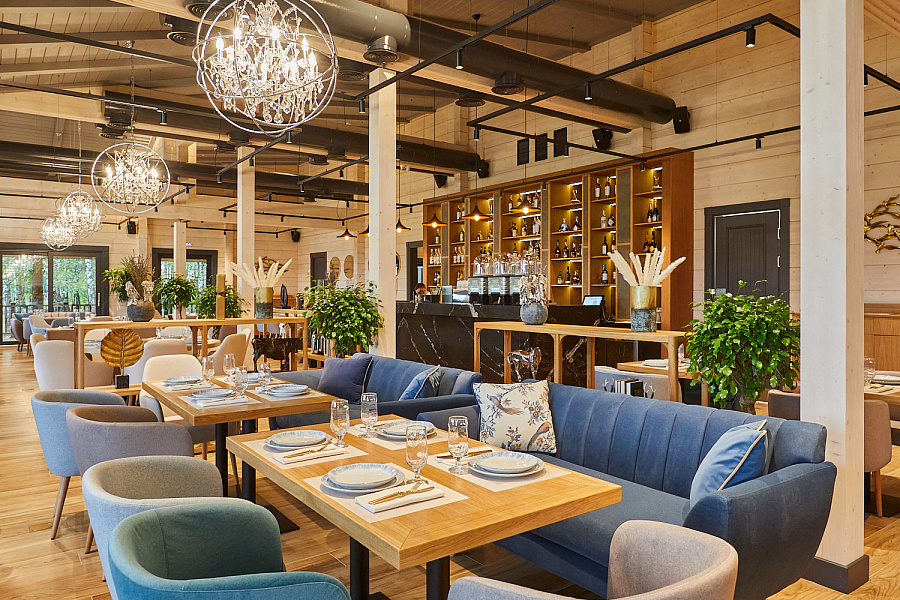 Основной зал