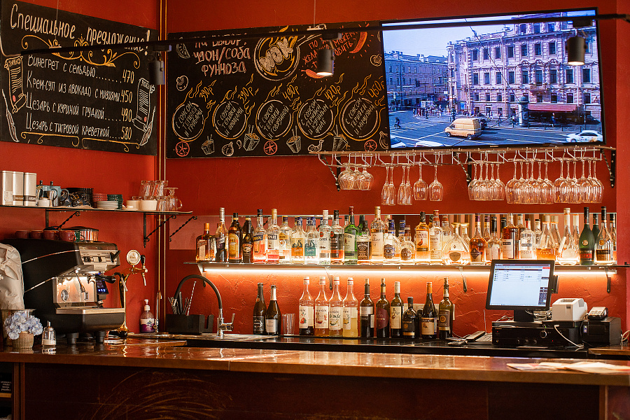 Основной зал