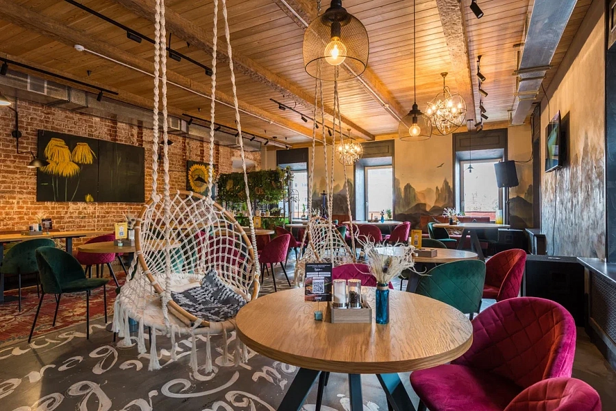 Основной зал