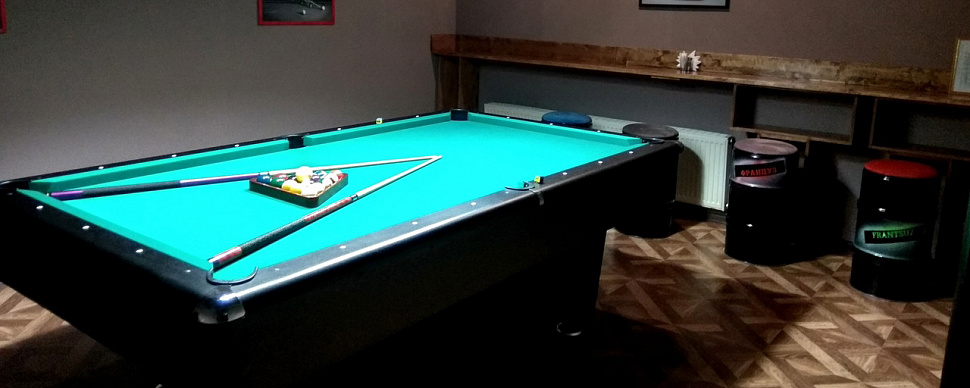 Бильярдный зал