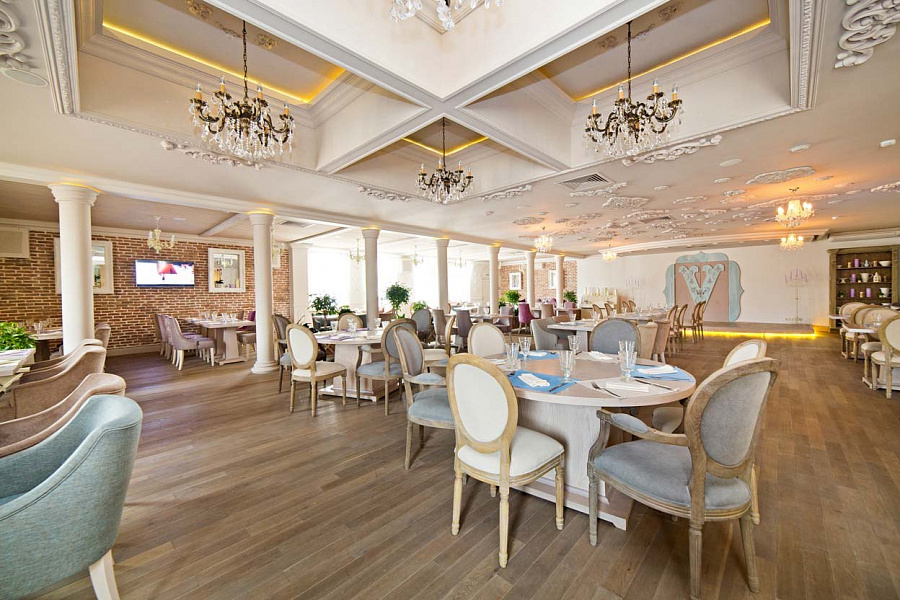 Основной зал