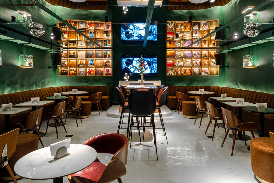 Основной зал