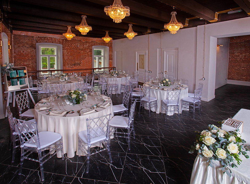 Зал Суворов