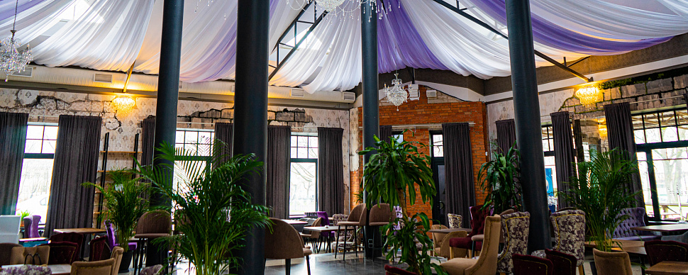 Большой Дворцовый с куполом