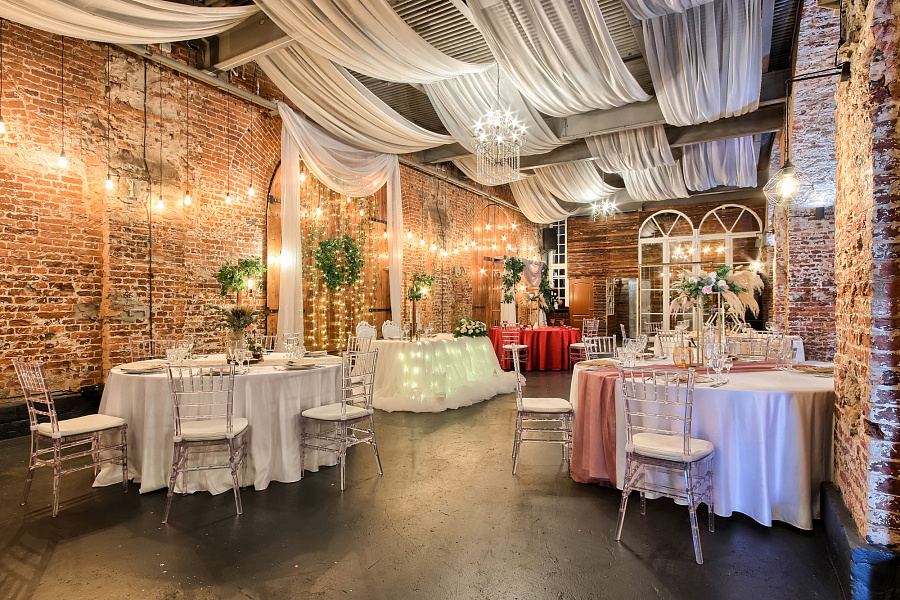 Основной зал