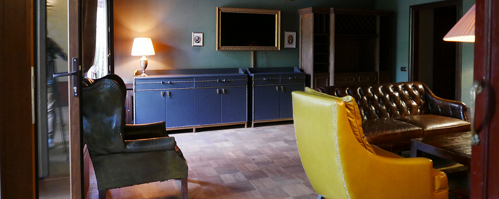 Готический кабинет