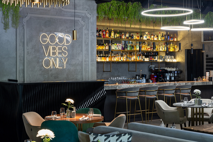 Основной зал