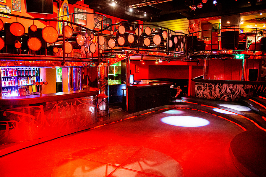 Основной зал