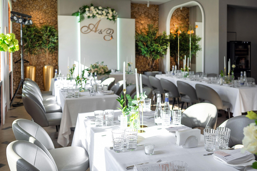 Каминный зал