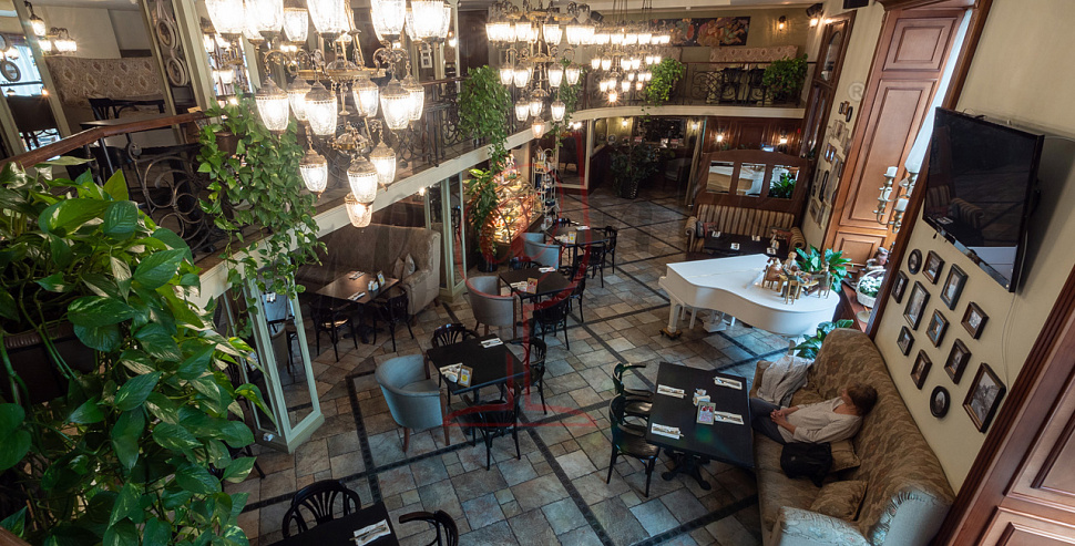 Зал Мезонин