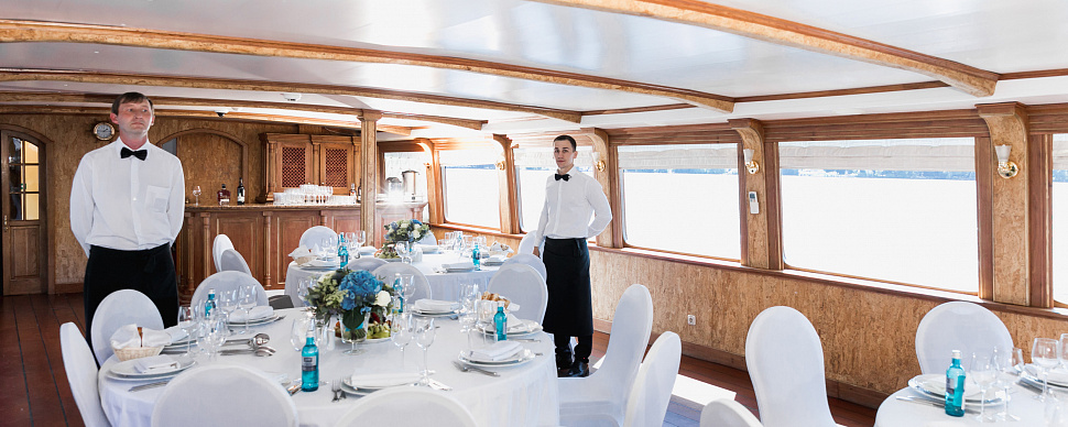 Основной зал