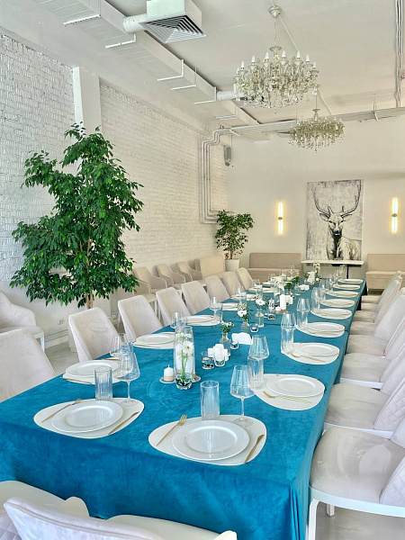 Основной зал