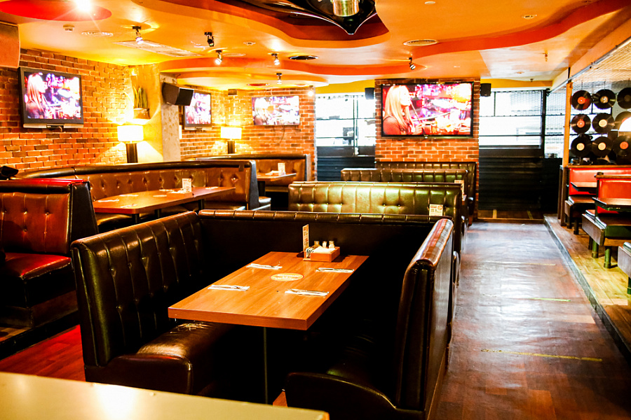 Основной зал