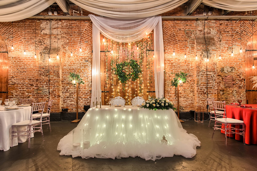 Основной зал