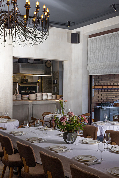 Основной зал