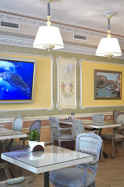 Основной зал