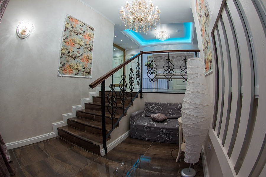 Основной зал